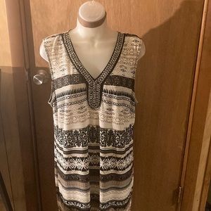 Sandra Dress sleeveless v neck with embellished in front